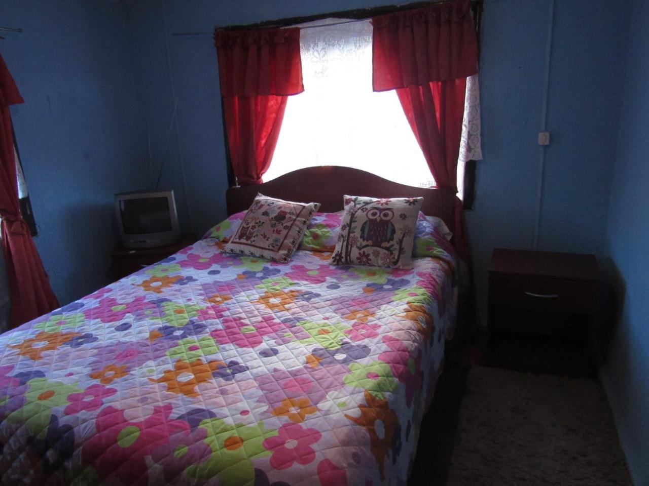 Hostal Y Cabanas Peumayen Puerto Guadal Zewnętrze zdjęcie